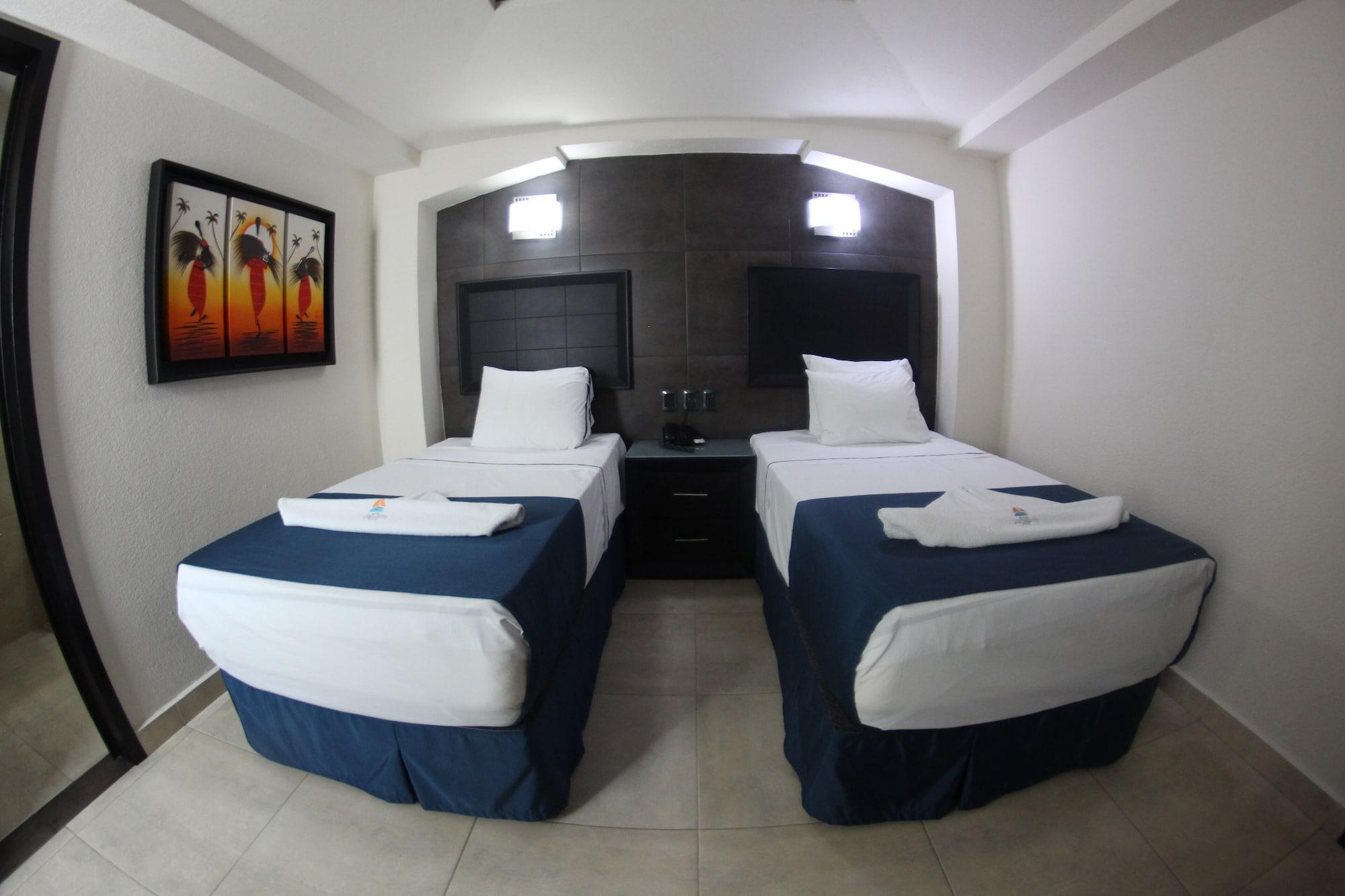 Hotel Portonovo Plaza Malecon Puerto Vallarta Exterior photo