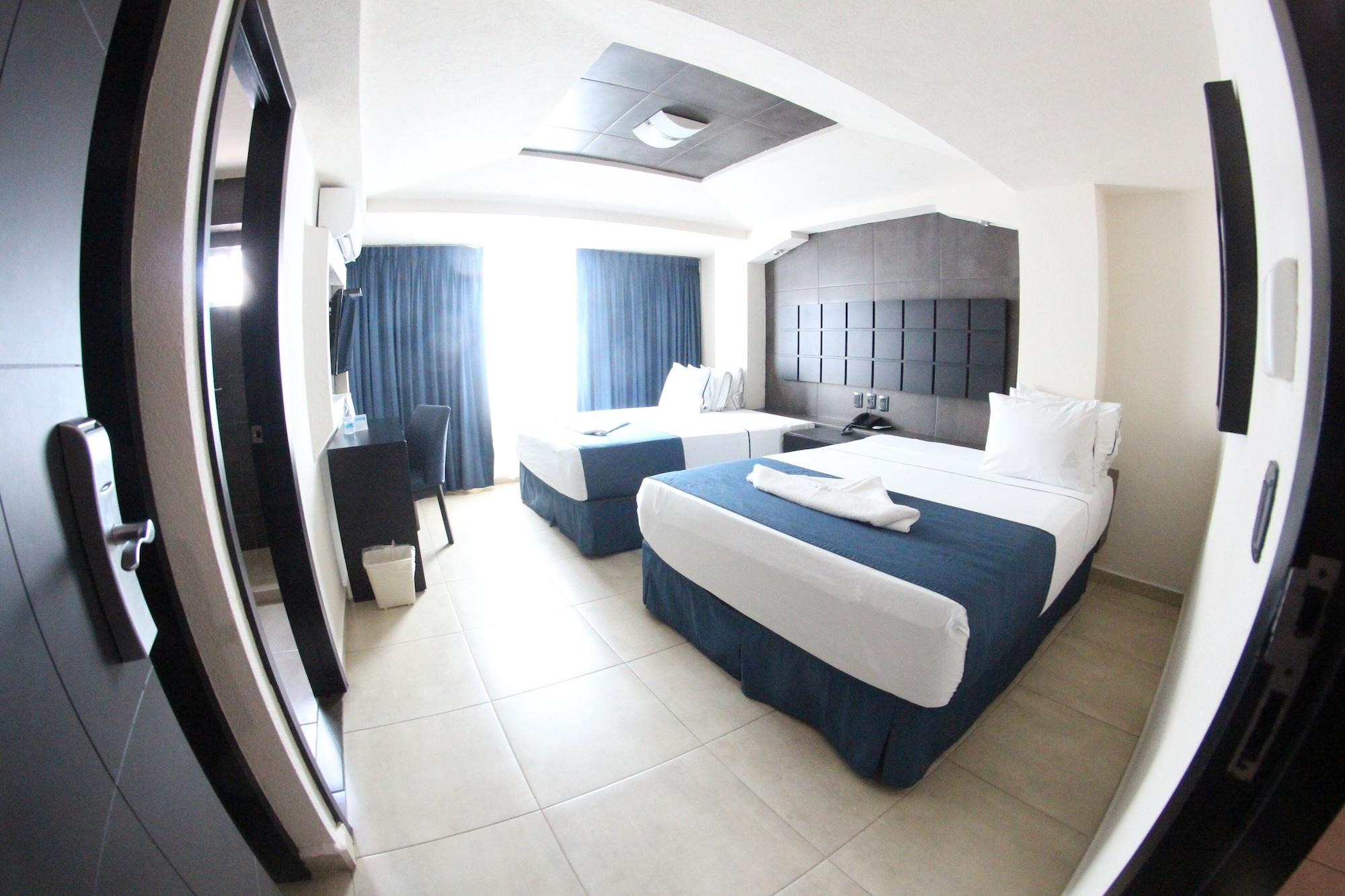 Hotel Portonovo Plaza Malecon Puerto Vallarta Exterior photo